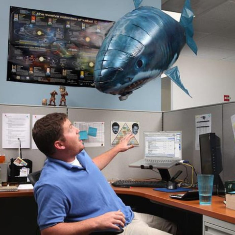 🎁 Christmas Must-Have Toy 🎁 RC Flying Shark for Kids & Family Fun