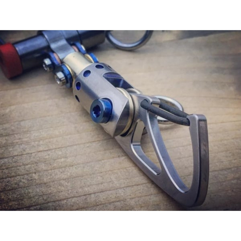 EDC KEYCHAIN BI-CARABINER