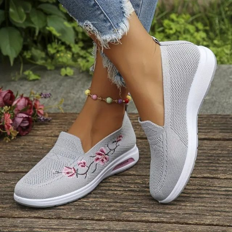 💥Hot Special Discount 70% OFF💥Women's breathable embroidered shoes, soft, comfortable & fashionable