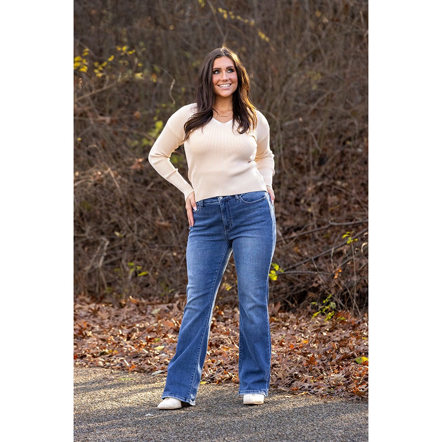 Mid Rise Thermal Bootcut Jeans 🔥
