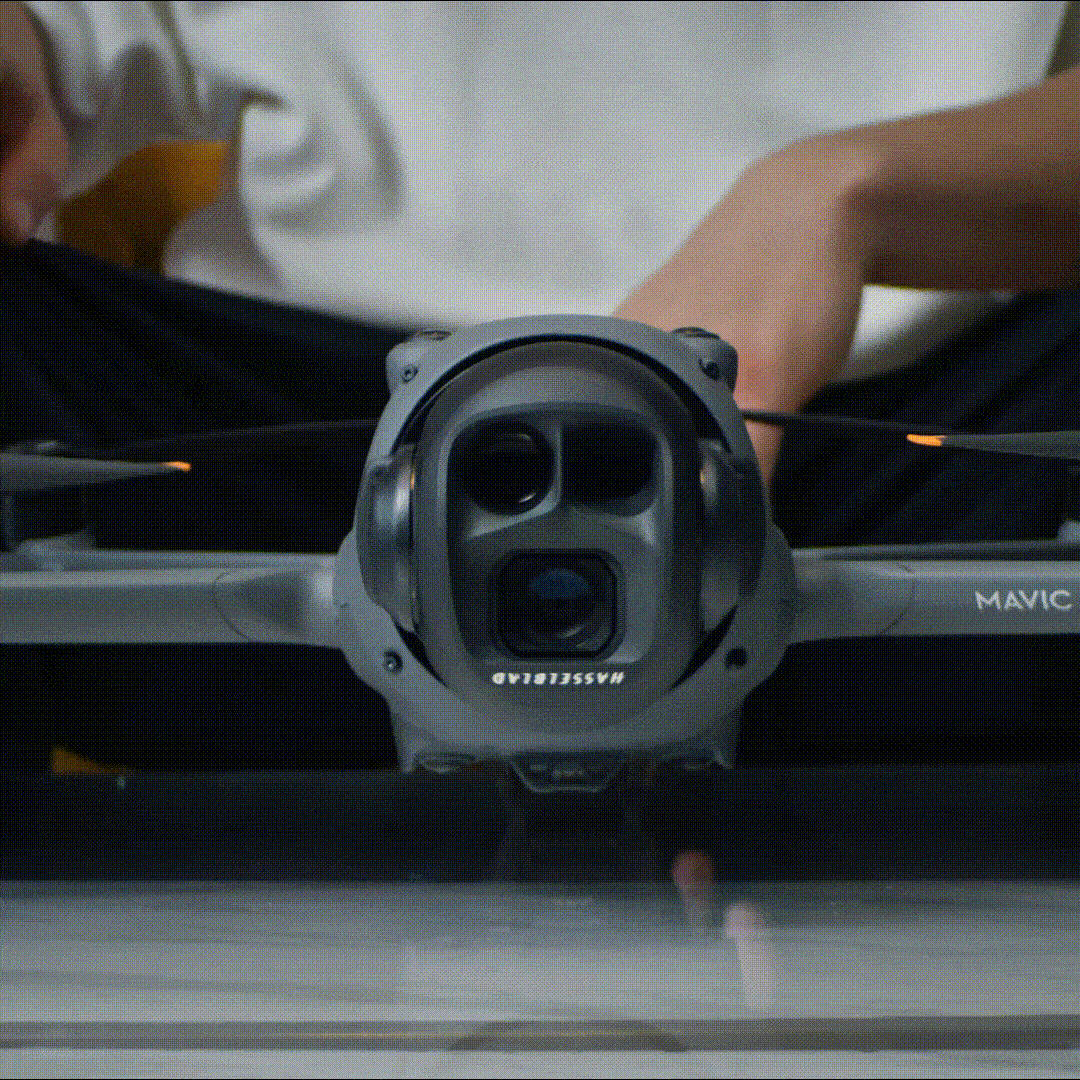 AirView Pro 4 Tripple Camera – Next-Gen Drone for Beginners with Professional Power