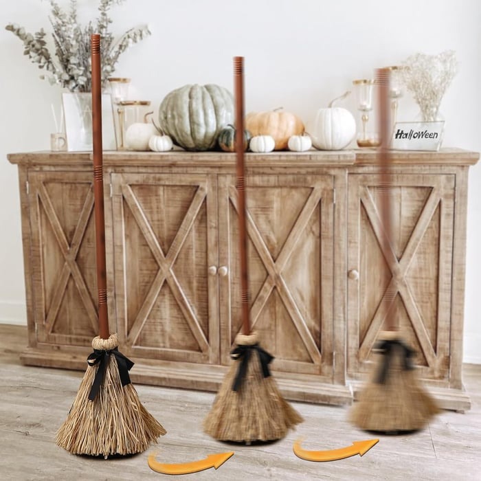 ✨Floating Witch Broom 🧹 Magical Halloween Hovering Decor